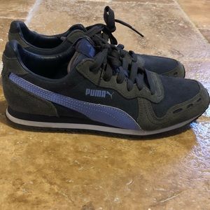 Women’s Puma Tennis Shoes size 7 1/2